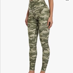 Woman High waisted yoga pants